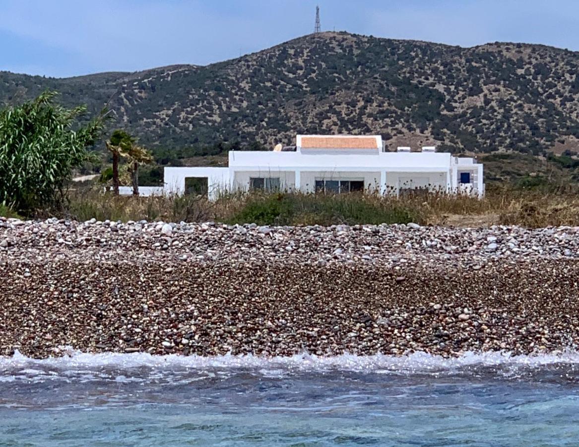Seashore Beachfront Villa Lakhania Dış mekan fotoğraf